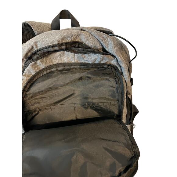 Generic Gray Padded Computer Backpack - Picture 2 of 5